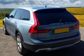 Volvo V90 D4Cross Country SE Lux